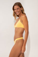 Carregar imagem no visualizador da galeria, Image 04: Wednesday In Hawaii By Rio De Sol Soutien Top Lilikoi Hana
