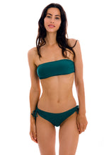 Carregar imagem no visualizador da galeria, Model Front: Rio De Sol Calcinha Bottom Uv-Galapagos Madrid
