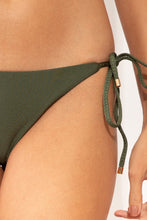 Carregar imagem no visualizador da galeria, Image 05: Rio De Sol Calcinha Bottom Shimmer-Croco Ibiza-Comfy-Gold
