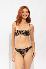 Carregar imagem no visualizador da galeria, Model Front: Rio De Sol Calcinha Bottom Flora Nice-Fio
