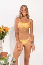 Carregar imagem no visualizador da galeria, Model Front: Rio De Sol Set Set Sunny-Forest Bandeau-Reto Ibiza-Comfy
