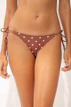 Carregar imagem no visualizador da galeria, Gallery: Wednesday In Hawaii By Rio De Sol Calcinha Bottom Kiko-Coco Kaleia-Comfy
