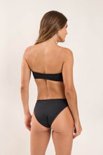 Carregar imagem no visualizador da galeria, Model Back: Wednesday In Hawaii By Rio De Sol Soutien Top Lava Lani
