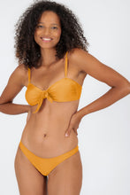Carregar imagem no visualizador da galeria, Gallery: Rio De Sol Set Set Damasco Bandeau-No Essential

