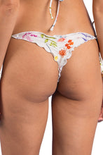 Carregar imagem no visualizador da galeria, Image 07: Rio De Sol Calcinha Bottom Countryside Frufru-Fio
