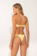 Carregar imagem no visualizador da galeria, Model Back: Rio De Sol Soutien Top Drift-Butterglow Sara
