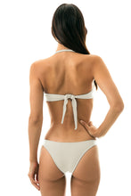 Carregar imagem no visualizador da galeria, Model Back: Rio De Sol Soutien Top Perola Bandeau
