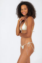 Carregar imagem no visualizador da galeria, Image 04: Rio De Sol Set Set Off-White Tri-Inv Lacinho
