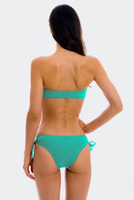 Carregar imagem no visualizador da galeria, Model Back: Rio De Sol Soutien Top Opal Bandeau-Reto
