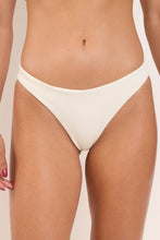 Carregar imagem no visualizador da galeria, Bottom Sand-Chantilly Essential-Comfy
