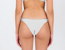 Carregar imagem no visualizador da galeria, Bottom Shimmer-White Essential
