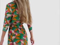 Carregar e reproduzir vídeo no visualizador da Galeria, Video: Rio De Sol Vestido De Praia Green Bloom Chemise

