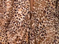Carregar e reproduzir vídeo no visualizador da Galeria, Video: Rio De Sol Vestido De Praia Leopard Long Dress

