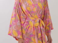 Carregar e reproduzir vídeo no visualizador da Galeria, Video: Rio De Sol Caftans / Saida De Praia Lyla Kimono
