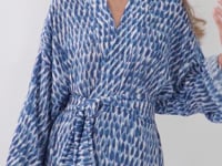 Carregar e reproduzir vídeo no visualizador da Galeria, Video: Rio De Sol Caftans / Saida De Praia Chuva Kimono
