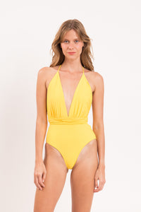Model Front: Rio De Sol Maiô Amarelo New Vegas