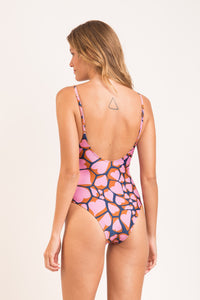 Model Back: Rio De Sol Maiô Amore-Pink Hype