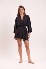 Carregar imagem no visualizador da galeria, Model Front: Rio De Sol Caftans / Saida De Praia Black Kimono
