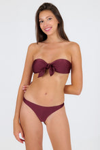 Carregar imagem no visualizador da galeria, Model Front: Rio De Sol Calcinha Bottom Barolo Nice-Fio
