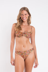 Model Front: Rio De Sol Calcinha Bottom Bouquet Essential-Comfy
