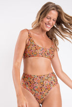 Carregar imagem no visualizador da galeria, Image 07: Rio De Sol Calcinha Bottom Bouquet Hotpants
