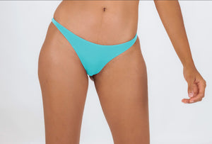 Model Front: Rio De Sol Calcinha Bottom Breeze Leblon-Fio