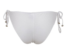 Carregar imagem no visualizador da galeria, Product Back: Rio De Sol Calcinha Bottom Cloque Branco New Comfort
