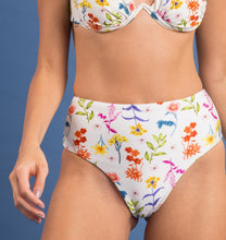 Carregar imagem no visualizador da galeria, Image 10: Rio De Sol Calcinha Bottom Countryside Hotpants
