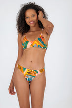 Carregar imagem no visualizador da galeria, Model Front: Rio De Sol Calcinha Bottom El-Arco Essential-Comfy
