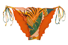 Carregar imagem no visualizador da galeria, Model Front: Rio De Sol Calcinha Bottom El-Arco Frufru-Comfy

