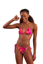 Carregar imagem no visualizador da galeria, Model Front: Rio De Sol Calcinha Bottom Flavors Cheeky-Tie
