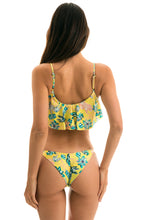 Carregar imagem no visualizador da galeria, Model Back: Rio De Sol Calcinha Bottom Florescer Babado
