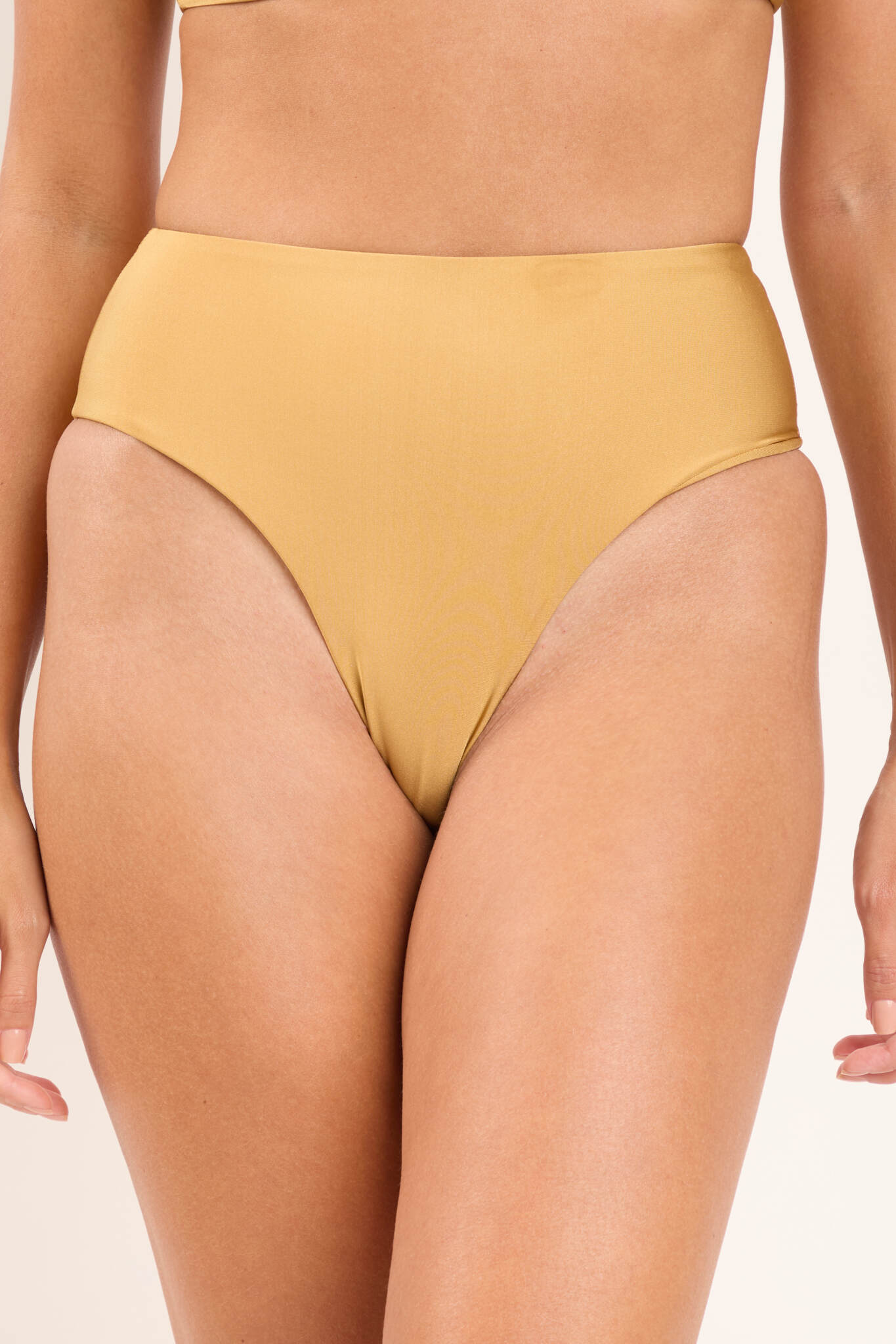 Gallery: Rio De Sol Calcinha Bottom Fluity-Dourado Hotpants