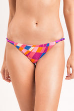 Carregar imagem no visualizador da galeria, Gallery: Rio De Sol Calcinha Bottom Funny Essential-Rev
