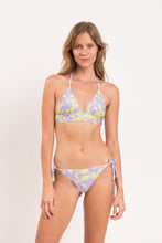 Carregar imagem no visualizador da galeria, Model Front: Rio De Sol Calcinha Bottom Glow Cheeky-Micro

