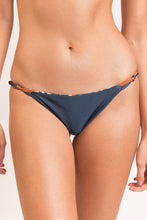 Carregar imagem no visualizador da galeria, Image 13: Rio De Sol Calcinha Bottom Ikat Essential-Rev
