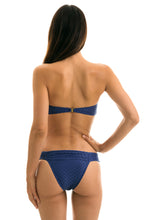 Carregar imagem no visualizador da galeria, Model Back: Rio De Sol Calcinha Bottom Kiwanda Denim Band Comfort
