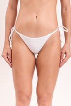 Carregar imagem no visualizador da galeria, Gallery: Rio De Sol Calcinha Bottom Memphis-White Lacinho
