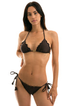 Carregar imagem no visualizador da galeria, Model Front: Rio De Sol Calcinha Bottom Meteorite Frufru
