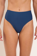 Carregar imagem no visualizador da galeria, Gallery: Rio De Sol Calcinha Bottom Navy Hotpants
