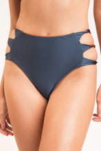 Carregar imagem no visualizador da galeria, Image 13: Rio De Sol Calcinha Bottom Nocciola High-Waist-Spin
