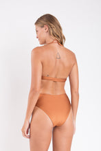 Carregar imagem no visualizador da galeria, Model Back: Rio De Sol Calcinha Bottom Nocciola Hotpants

