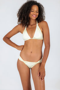 Model Front: Rio De Sol Calcinha Bottom Off-White Mel
