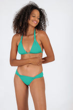 Carregar imagem no visualizador da galeria, Model Front: Rio De Sol Calcinha Bottom Opal Mel

