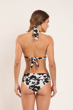 Carregar imagem no visualizador da galeria, Model Back: Rio De Sol Calcinha Bottom Poppy Mel-Comfy
