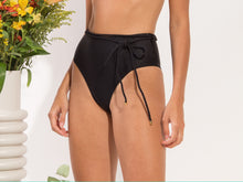 Carregar imagem no visualizador da galeria, Image 12: Rio De Sol Calcinha Bottom Shimmer-Black Belted-High-Waist
