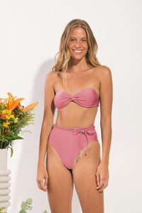 Model Front: Rio De Sol Calcinha Bottom Shimmer-Confetti Belted-High-Waist
