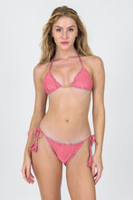 Carregar imagem no visualizador da galeria, Model Front: Rio De Sol Calcinha Bottom Shimmer-Confetti Frufru-Comfy
