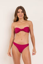 Carregar imagem no visualizador da galeria, Model Front: Rio De Sol Calcinha Bottom Shimmer-Desejo Essential
