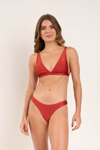 Carregar imagem no visualizador da galeria, Model Front: Rio De Sol Calcinha Bottom Shimmer-Liquor Nice-Fio
